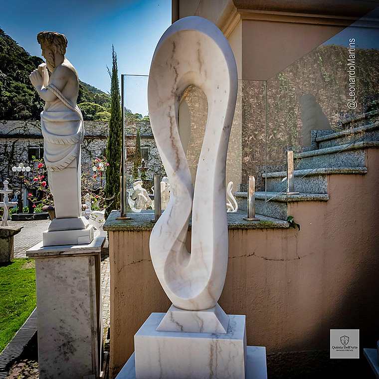 imagem do produto Escultura de Marmore Arco Nobre 165cm EMP720 Eleg�ncia Arquitet�nica