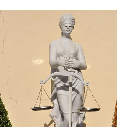 imagem de Escultura Deusa da Justia 165cm - EML422