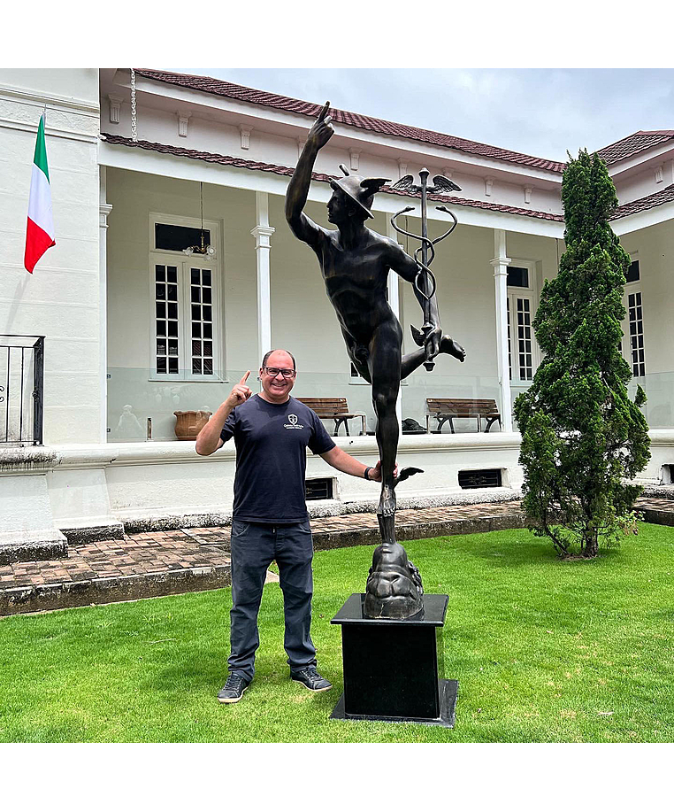 imagem do produto Escultura em Bronze Merc�rio 264cm - EBZ549