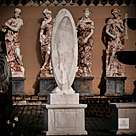 imagem do produto Escultura Essencia Refletida M�rmore Branco 160cm - EMP722