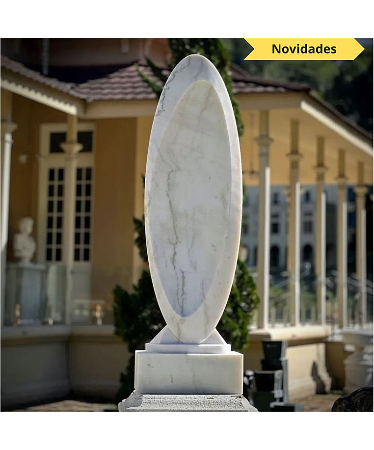 imagem do produto Escultura Essencia Refletida M�rmore Branco 160cm - EMP722