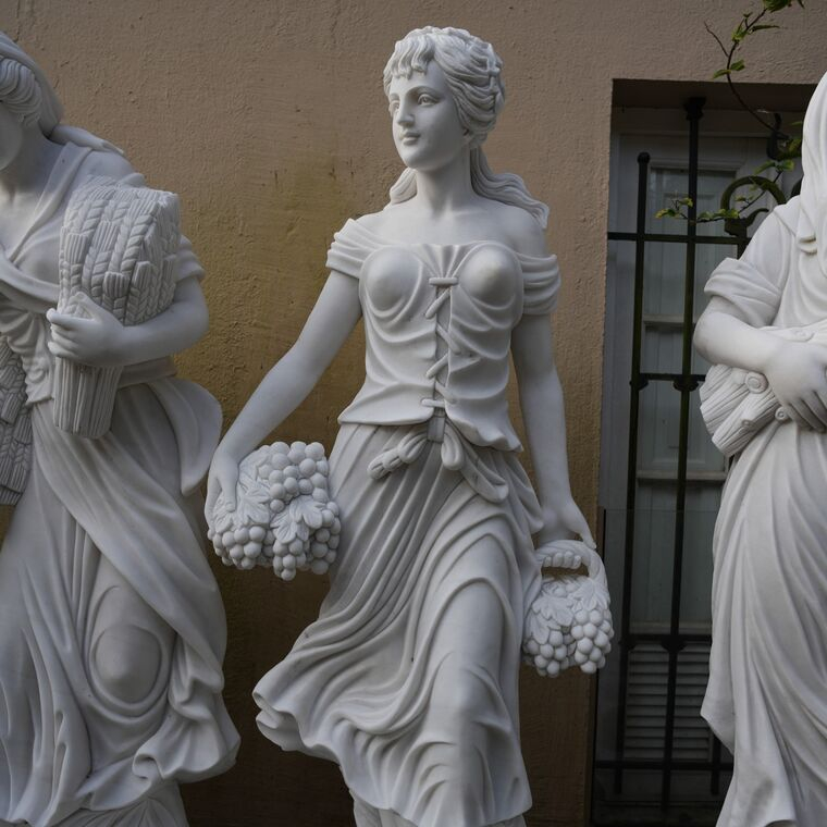 imagem do produto Escultura Esta��es do Ano Roma M�rmore Branco160cm - EMP778