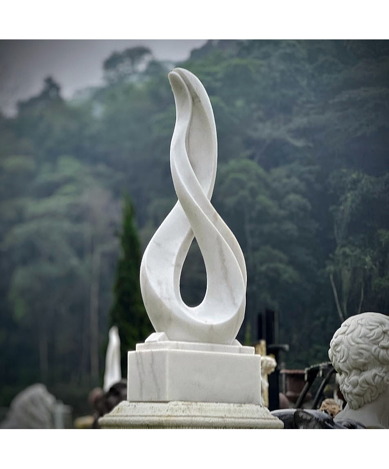 imagem do produto Escultura Eterno Refinado M�rmore Branco 150cm - EMP727