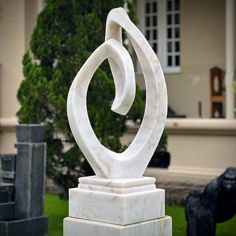 imagem do produto Escultura Fio Cont�nuo M�rmore Branco 120cm - EMP739 Arte Moderna