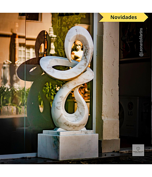 imagem de Escultura Fluxo Contnuo Mrmore Branco 150cm - EMP743