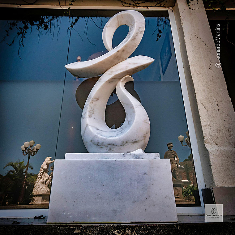 imagem do produto Escultura Fluxo Cont�nuo M�rmore Branco 150cm - EMP743 Arte Contempor�nea Sofisticada