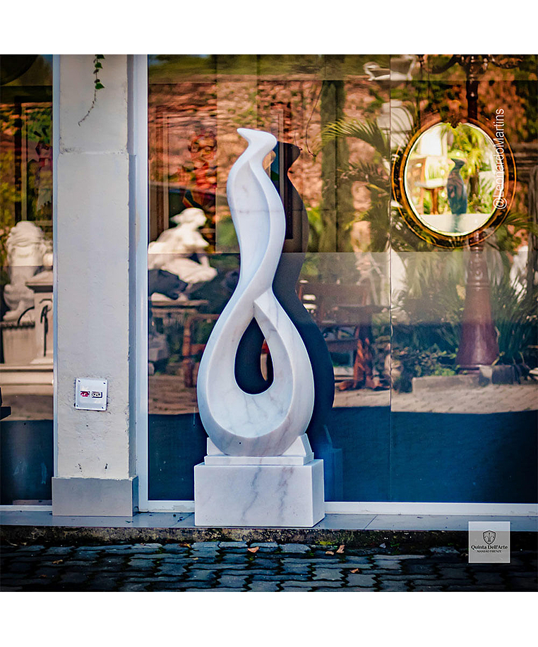 imagem do produto Escultura Harmonia em Espiral M�rmore Branco 150cm - EMP726 Eleg�ncia para paisagismo