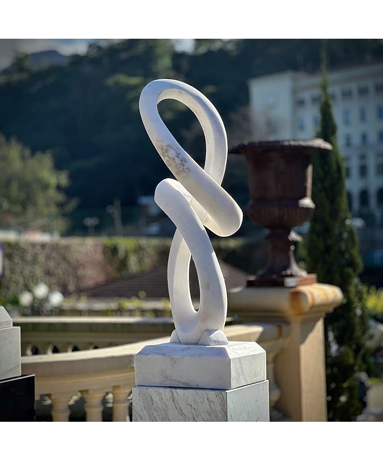 imagem do produto Escultura Harmonia Real M�rmore Branco 120cm - EMP733