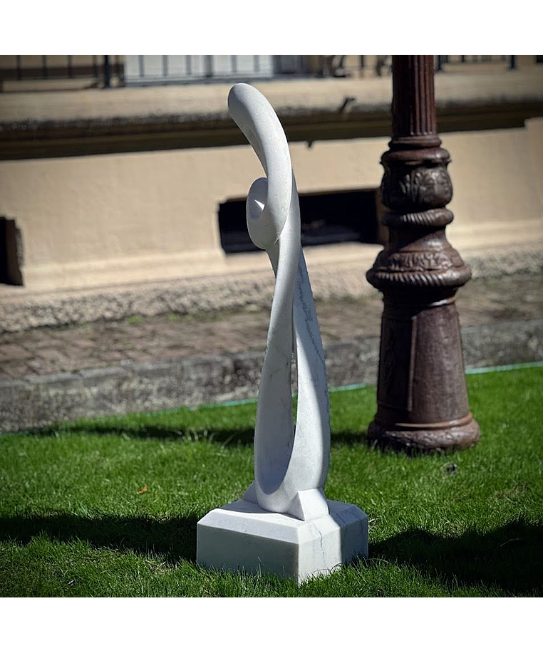 imagem do produto Escultura Harmonia Real M�rmore Branco 120cm - EMP735