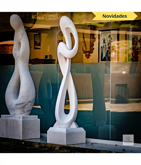 imagem de Escultura Harmonia Real Mármore Branco 160cm - EMP736 Elegância para paisagismo