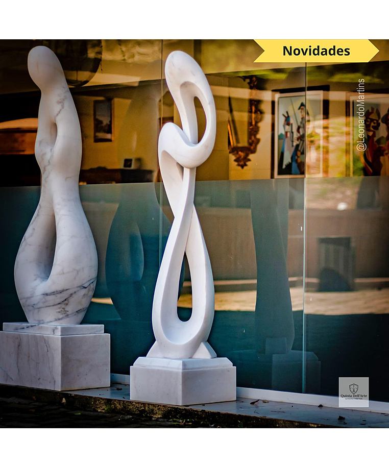 imagem do produto Escultura Harmonia Real M�rmore Branco 160cm - EMP736