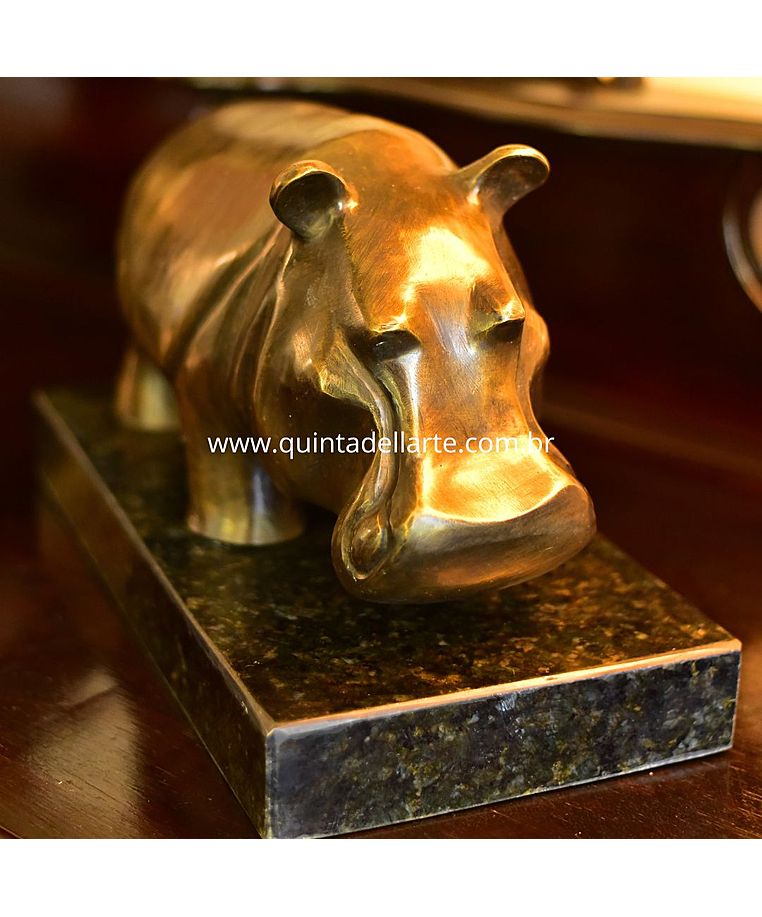 imagem do produto Escultura Hipop�tamo em Bronze 41cm EBZ524 For�a e Originalidade