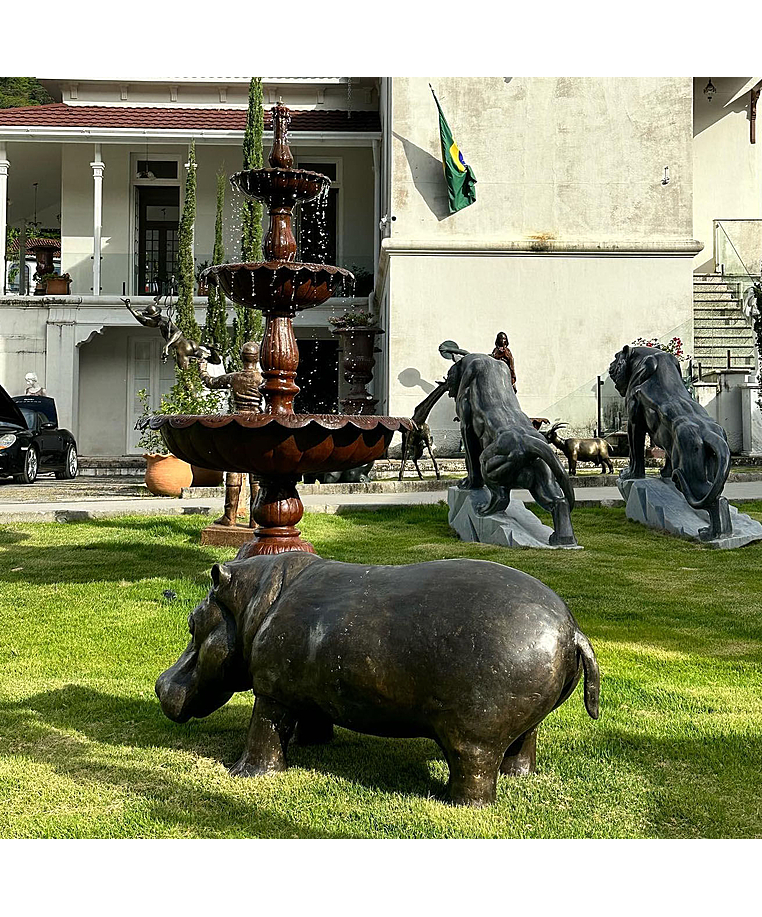 imagem do produto Escultura Hipop�tamo em Bronze 45x110cm EBZ560 Presen�a e Robustez