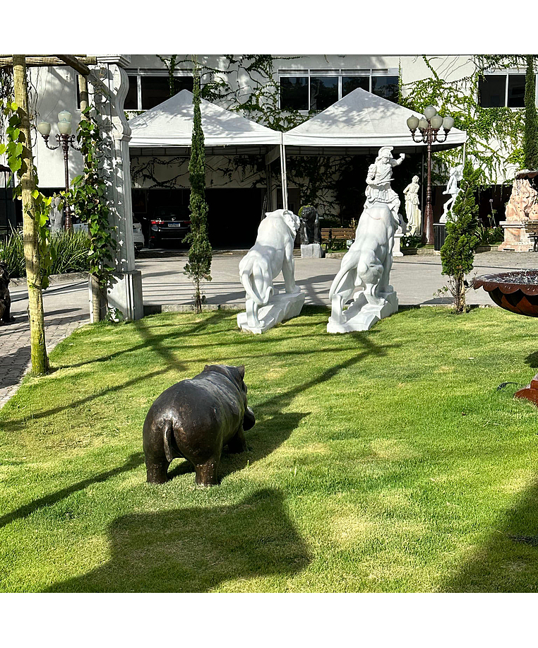 imagem do produto Escultura Hipop�tamo em Bronze 45x110cm EBZ560 Presen�a e Robustez