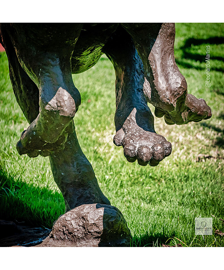 imagem do produto Escultura Impulso Felino em Bronze 134cm - EBZ718 Movimento e Eleg�ncia