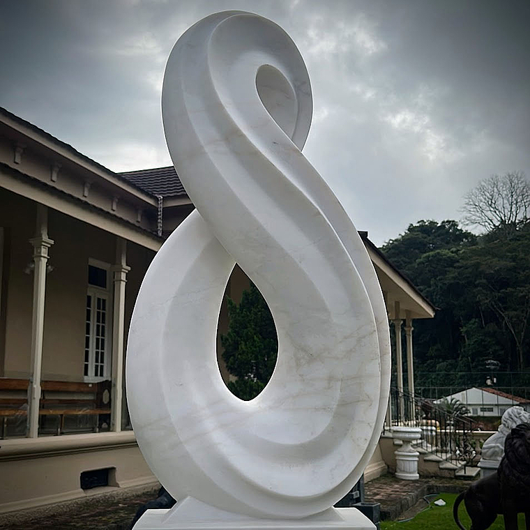 imagem do produto Escultura Infinito M�rmore Branco 130cm - EMP731 Eleg�ncia Atemporal