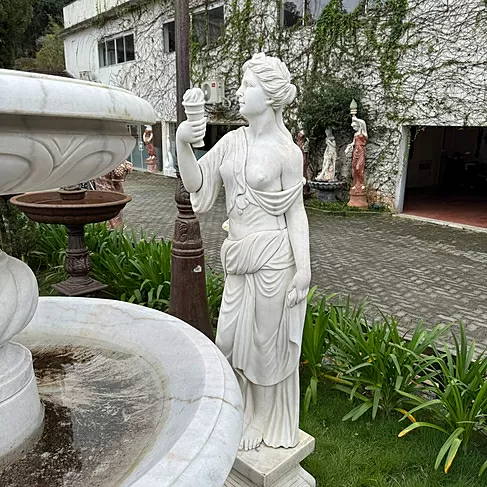 imagem de Escultura Inverno Mármore Branco 175cm - EMP755 Design Clássico Decorativo