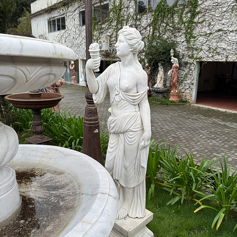 imagem do produto Escultura Inverno M�rmore Branco 175cm - EMP755 Design Cl�ssico Decorativo