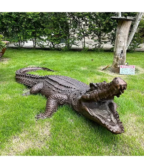 imagem de Escultura Jacaré em Bronze 180cm - EBZ615