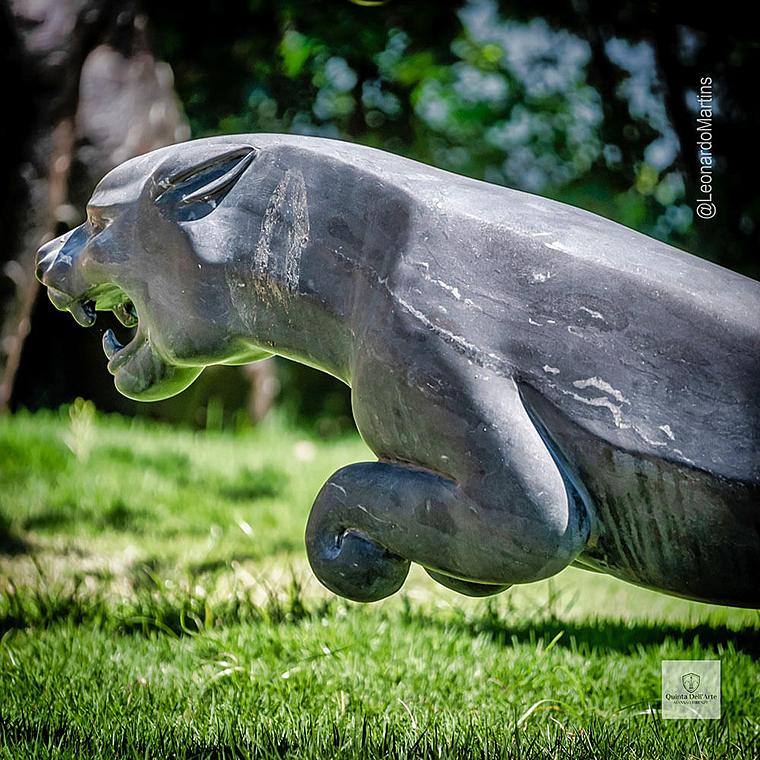 imagem do produto Escultura Jaguar M�rmore Preto 46cm - EMP714 Eleg�ncia e For�a Cl�ssica