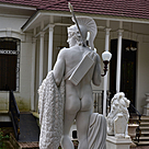 imagem do produto Escultura Jas�o e o Velo de Ouro 240cm - EMP502 Mitologia e Eleg�ncia Cl�ssica