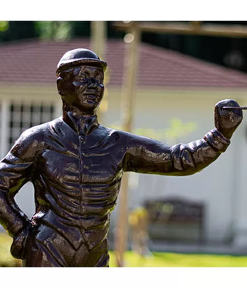 imagem de Escultura Jóquei de Ferro Fundido 115cm - VRF115