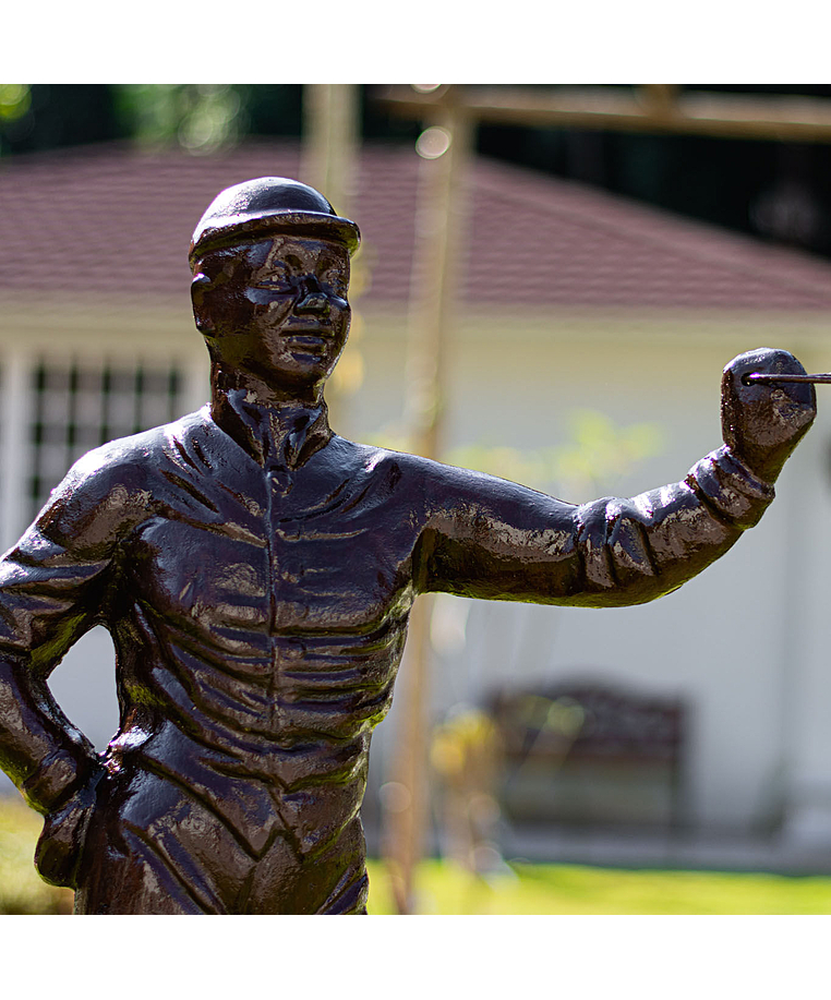 imagem do produto Escultura J�quei de Ferro Fundido 115cm - VRF115