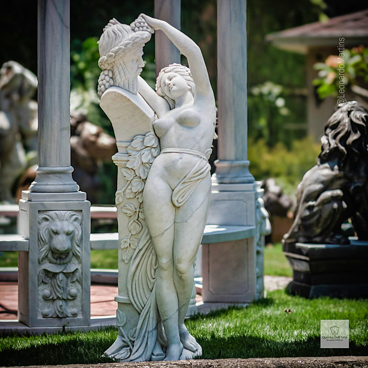 imagem do produto Escultura La Bacchante 150cm - EMP116 Arte Cl�ssica e Sofistica��o para Jardins de Luxo