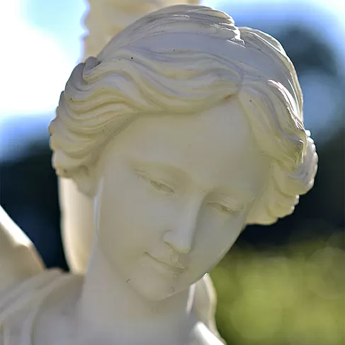 imagem de Escultura Lady  158cm - EMP371