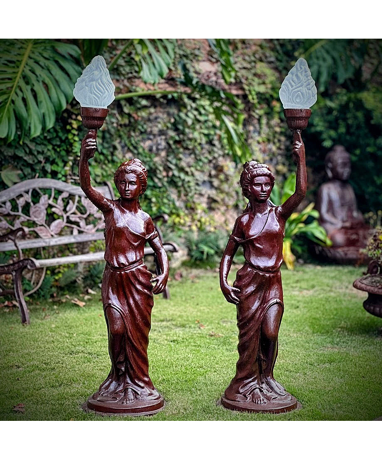 imagem do produto Escultura Lady Lumin�ria 125cm - EF239E