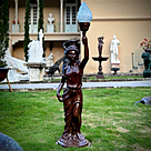 imagem do produto Escultura Lady Lumin�ria em Ferro Fundido 125cm - EF239E Arte e Ilumina��o Sofisticada