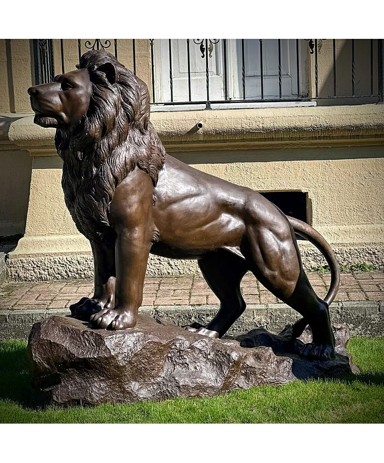 imagem de Escultura Leão Alto da Boa Vista em Bronze 160cm - EBZ695 Presença Imponente