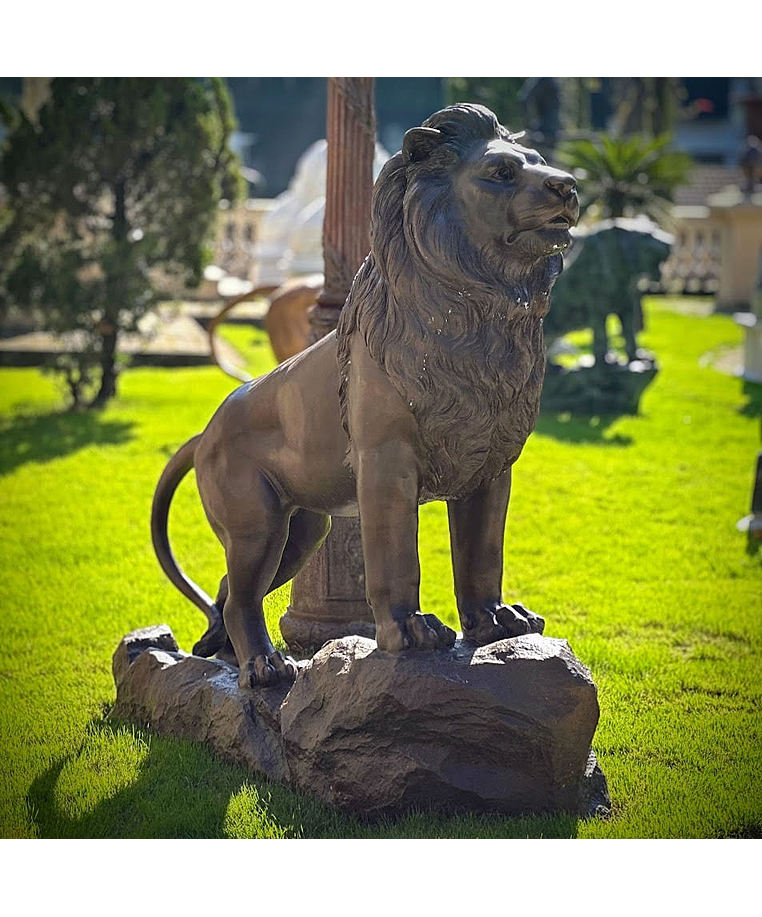 imagem do produto Escultura Le�o Alto da Boa Vista em Bronze 160cm - EBZ695 Presen�a Imponente