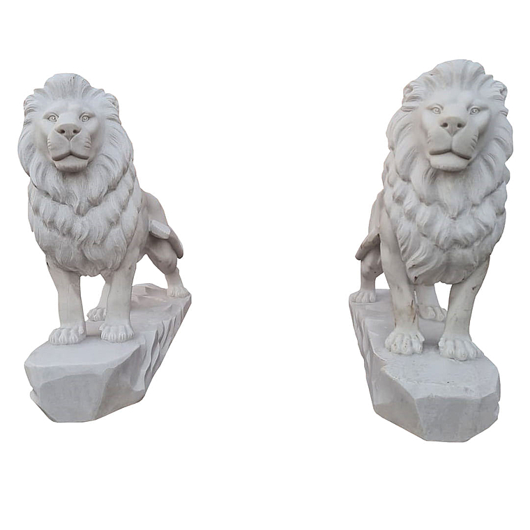 imagem do produto Escultura Le�o da Montanha Branco 140cm EMP270 For�a e Eleg�ncia Natural
