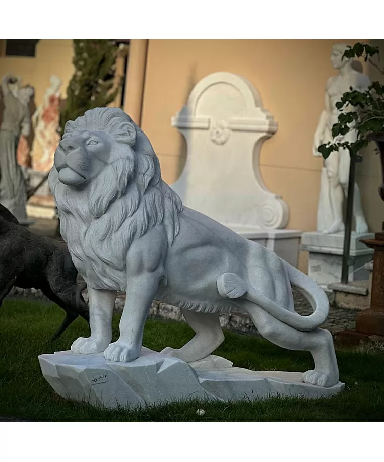 imagem do produto Escultura Le�o da Montanha em M�rmore Branco 140cm | Est�tua Monumental EMP270E