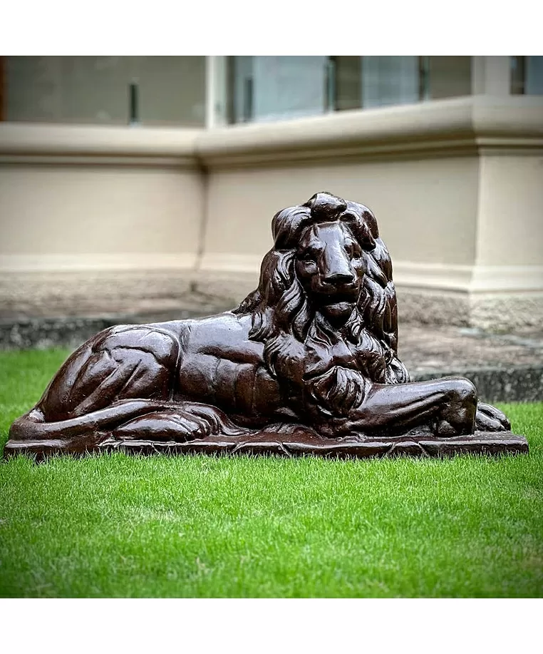 imagem de Escultura Leão de Ferro Fundido 73cm VRF029D Presença e Estilo Clássico