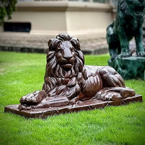 imagem de Escultura Leão de Ferro Fundido 73cm VRF029E Força e Presença