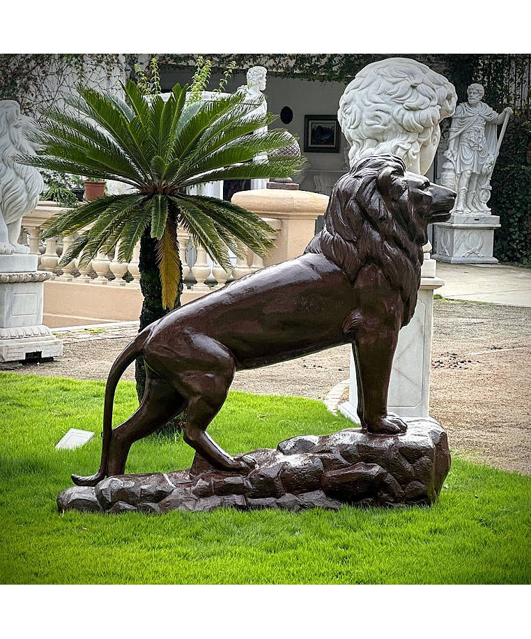 imagem do produto Escultura Le�o do Alto de Ferro Fundido 93cm - EF583