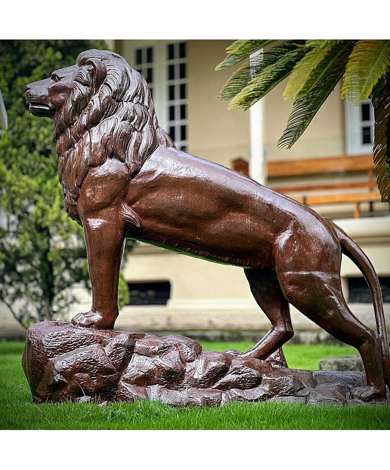imagem do produto Escultura Le�o do Alto de Ferro Fundido 93cm - EF583