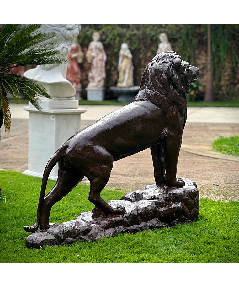 imagem do produto Escultura Le�o do Alto de Ferro Fundido 93cm - EF583