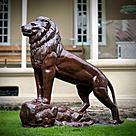 imagem do produto Escultura Le�o do Alto em Ferro Fundido 93cm EF583 Presen�a e Nobreza