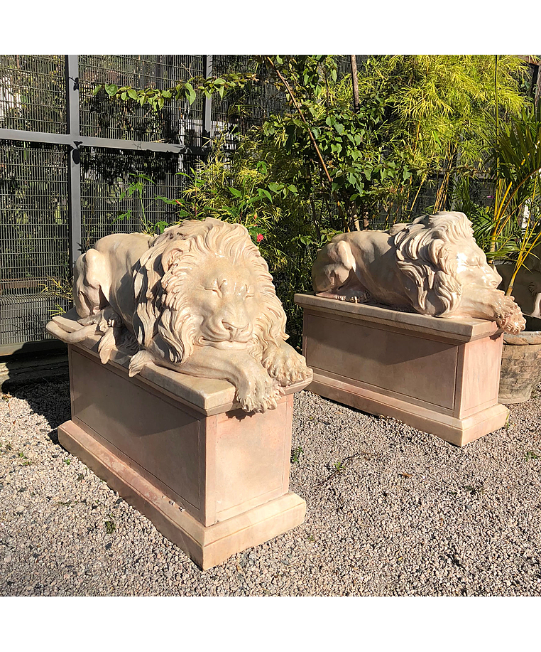 imagem do produto Escultura Le�o Dormindo em M�rmore Rosado 100cm EMP202 Serenidade e Eleg�ncia