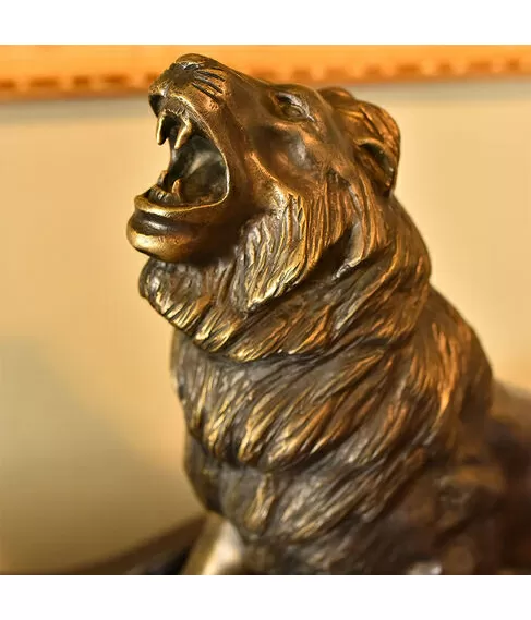 imagem de Escultura Leão em Bronze 54cm EBZ535 Elegância e Presença