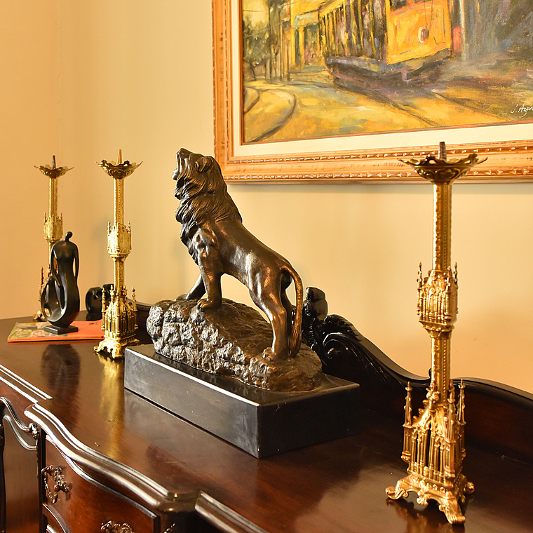imagem do produto Escultura Le�o em Bronze 54cm EBZ535 Eleg�ncia e Presen�a