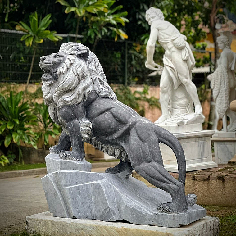 imagem do produto Escultura Le�o em M�rmore Preto 170cm - EMP547E Presen�a Imponente