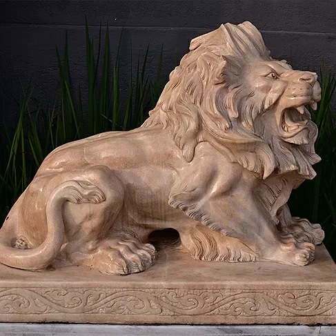 imagem de Escultura Leão em Mármore Rosa 80cm EMP274 Elegância e Delicadeza