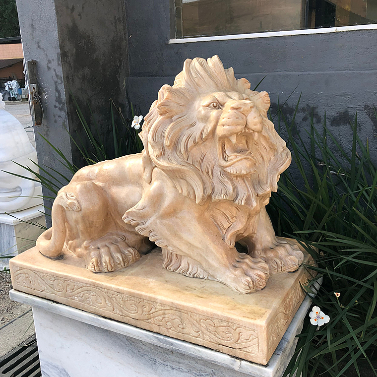 imagem do produto Escultura Le�o em M�rmore Rosa 80cm EMP274 Eleg�ncia e Delicadeza
