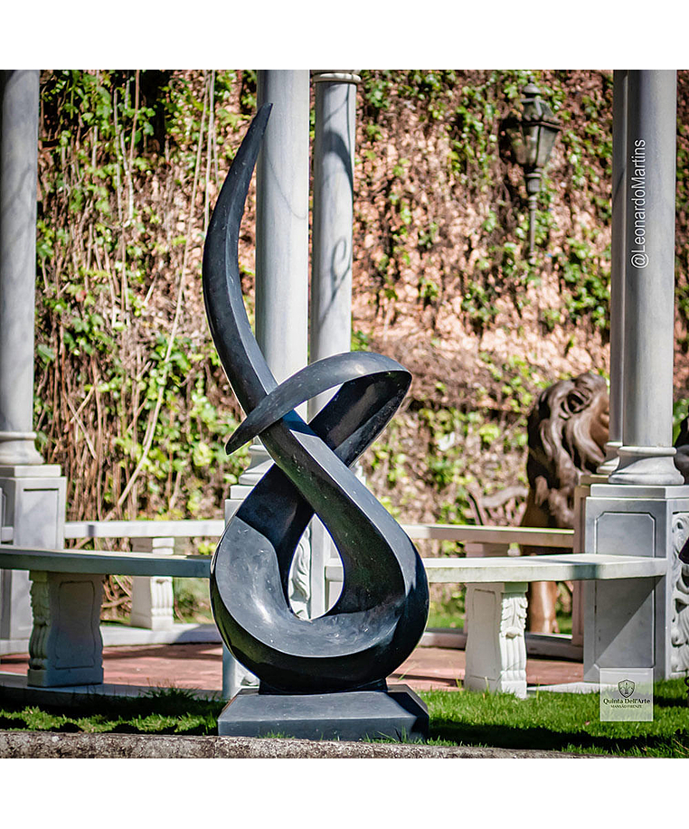 imagem do produto Escultura Linha Cont�nua em M�rmore Preto 170cm EMP725 | Arte de Luxo Quinta DellArte