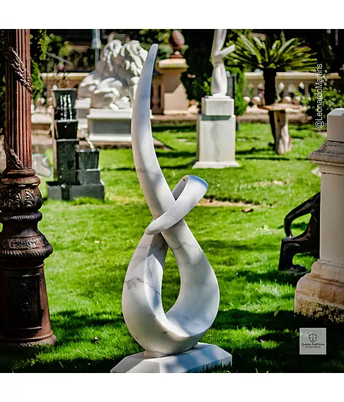 imagem de Escultura Linha Contínua Mármore Branco 150cm - EMP723