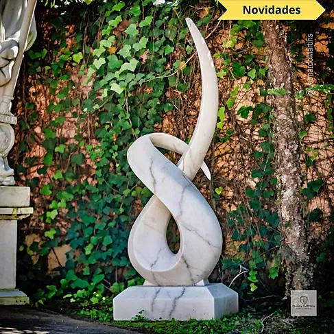 imagem de Escultura Linha Continua Mármore Branco 170cm - EMP724 Design Fluido e Elegante